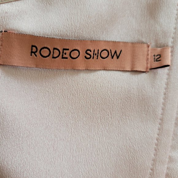 Beautiful Silk Designer Cocktail Dress in Baby Pink - Picture 5 of 5